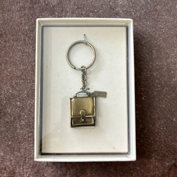 Coach Station FS100 Key Chain Fob in Solid Brass Original Box Packaging NIB - Picture 1 of 4